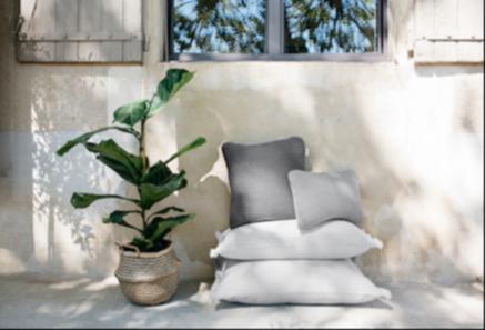outherein.ch ist Händler von Fermob Accessoires wie Kissen und Outdoor Leuchten